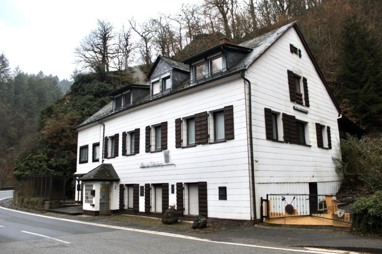 Pension Entersburg Bad Bertrich Exterior photo